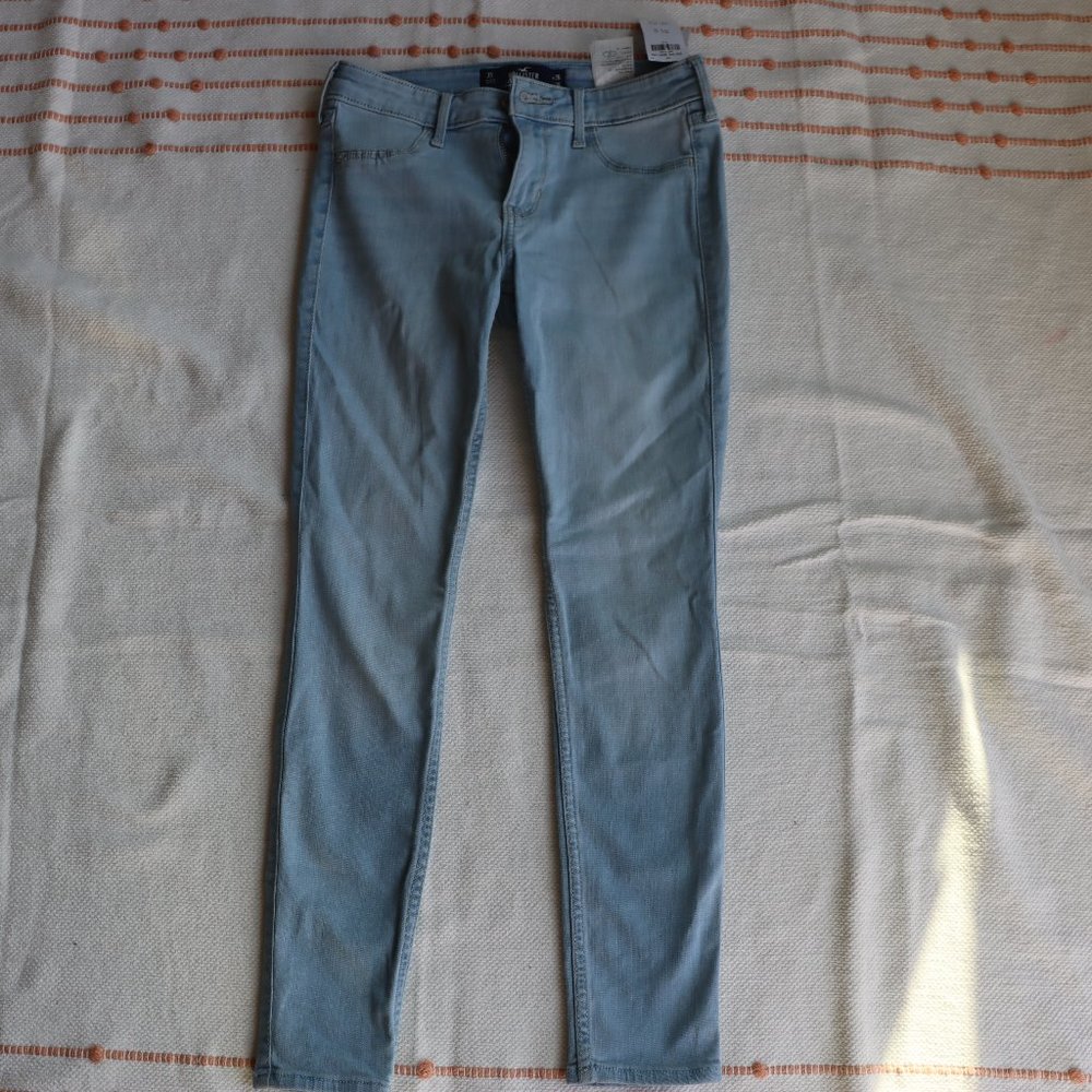 Hollister low-rise skinny jeans
